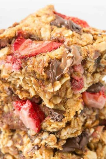 strawberry oatmeal bars4.jpg